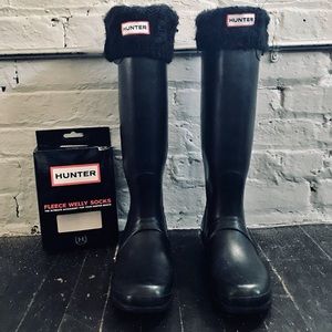 HUNTER rain boots with HUNTER socks, size 9